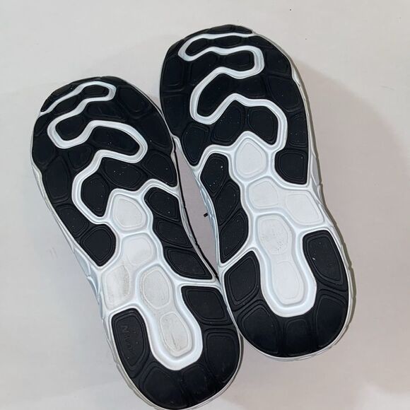 New Balance Fresh X Foam KAIHAROAD Black and White Running Shoes Size 14 US M - Picture 8 of 13